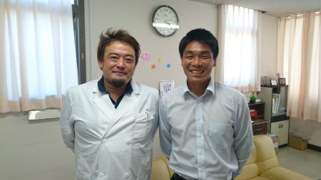 江藤先生（左）と杉本選手（右）